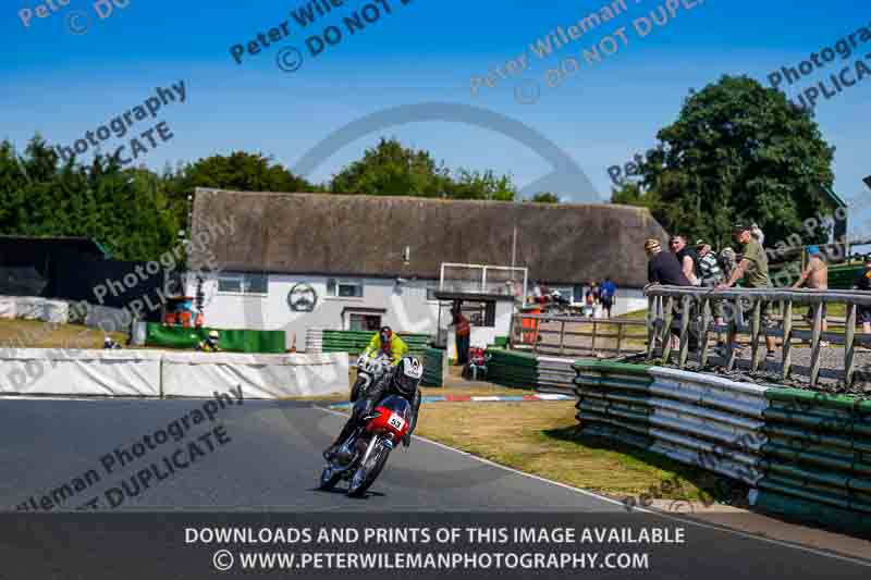 Vintage motorcycle club;eventdigitalimages;mallory park;mallory park trackday photographs;no limits trackdays;peter wileman photography;trackday digital images;trackday photos;vmcc festival 1000 bikes photographs